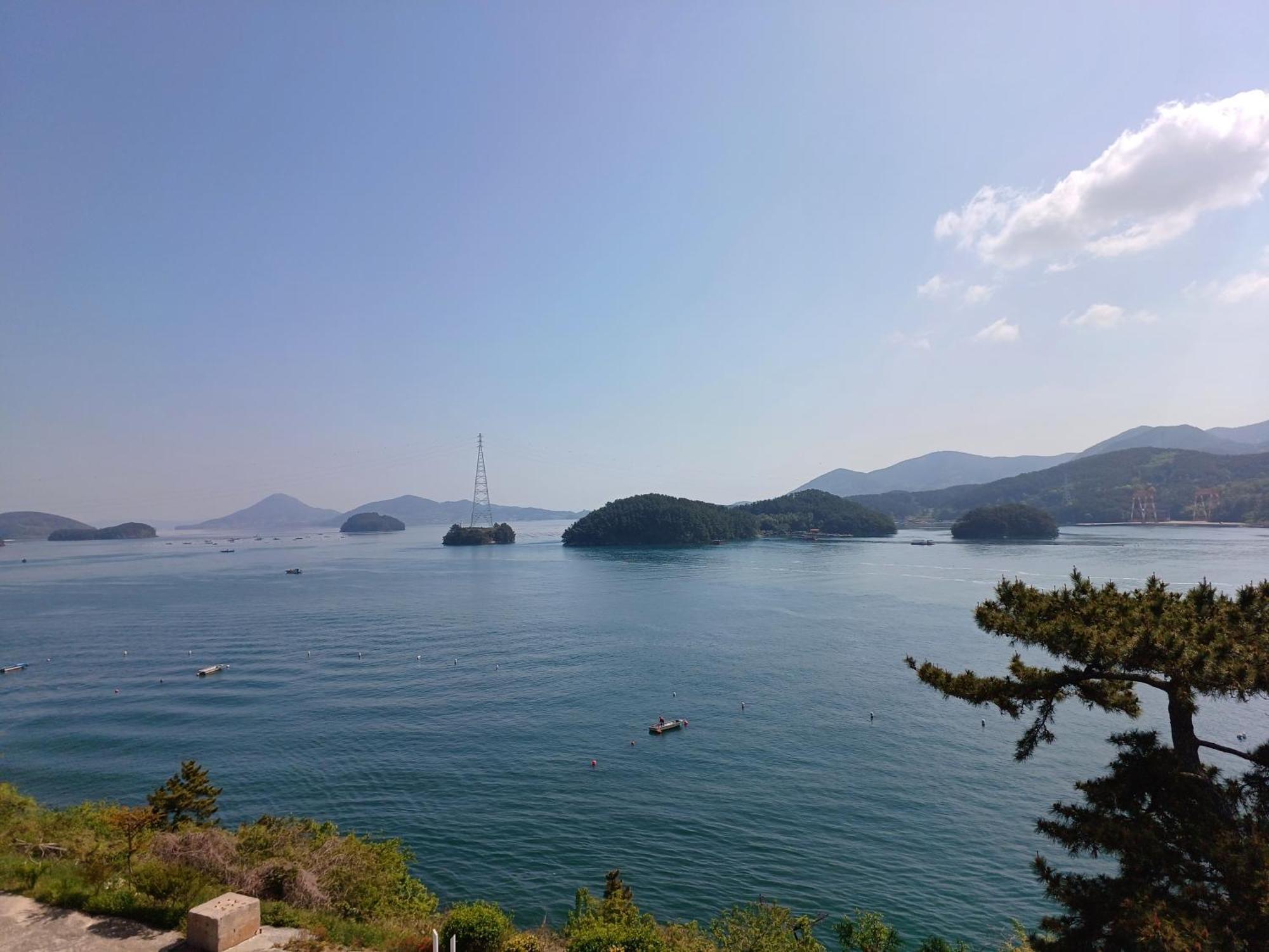 Tongyeong Bridge Hotel Bagian luar foto